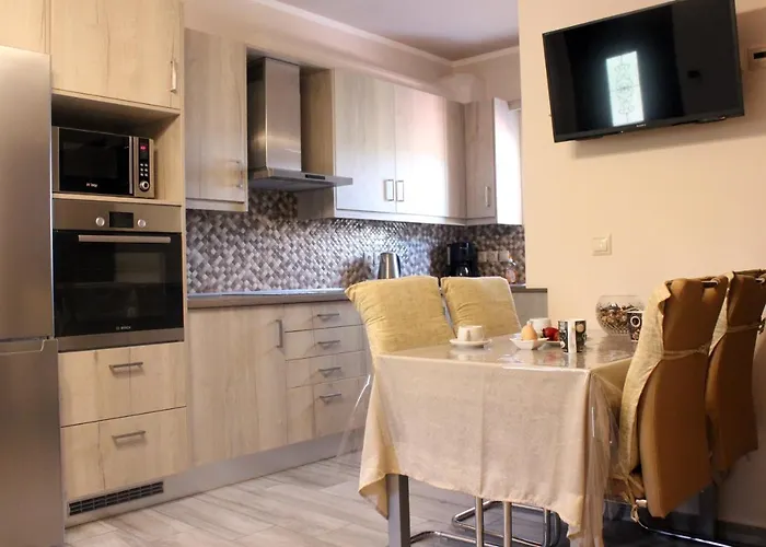 Theos Tatil Evi