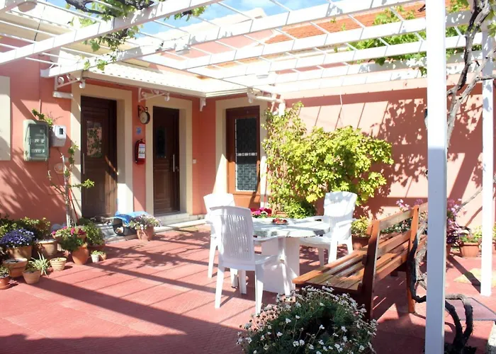 Theos Tatil Evi