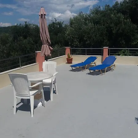 Theos Сasa de vacaciones Agios Stefanos Avliotes (Corfu)